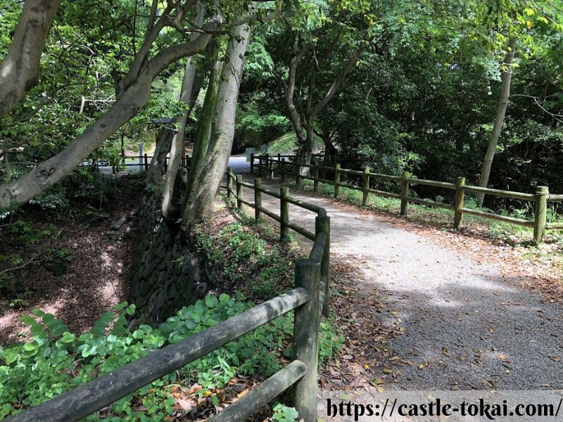 Earth brige of Yoshida castle