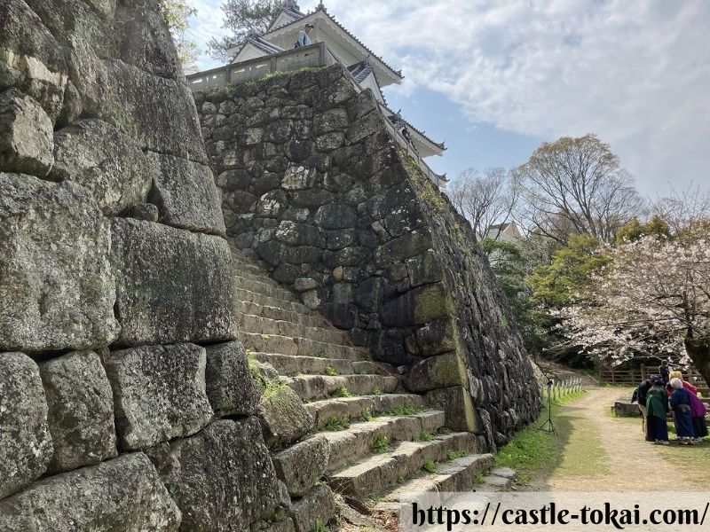 Ishigaki covered with concrete