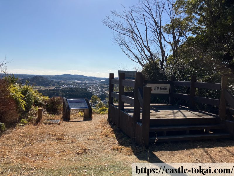 井伊谷城本丸の展望台